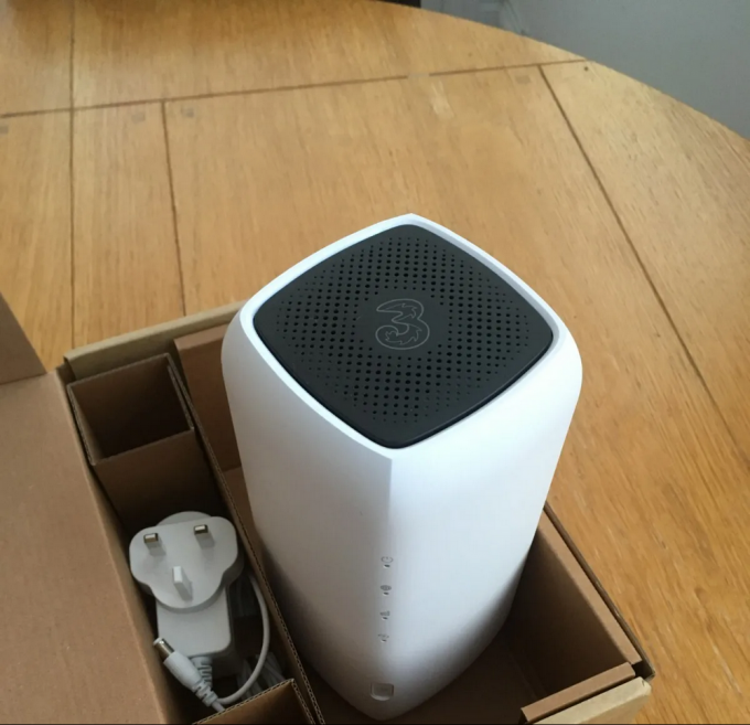 สินค้าใหม่ ZYXEL NR5103EV2 ไม่ล็อค 4.7Gbps WiFi6 4G LTE 5G WiFi Router 5G NR Indoor CPE Router 3